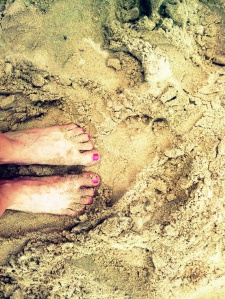 beach playa feet foot pies mujer woman caribe venezuela choroni chuao sand arena